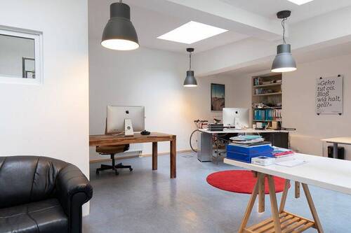 Bürofläche - Top ausgestatteter Arbeitsplatz in Sendlinger Hinterhofbüro - All-in-Miete