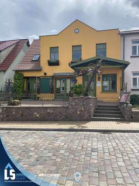 Vorderansicht - Wo Gastfreundschaft zu Hause ist- Charmante Gaststätte mit Wohnbereich