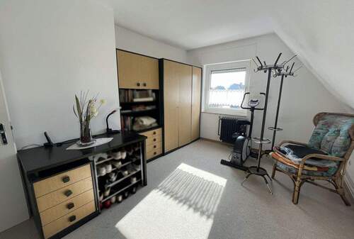 Zimmer (Bodenraum) - 