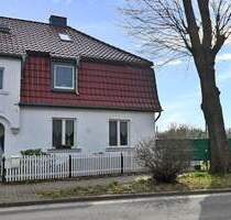 Attraktive Doppelhaushälfte mit Gartenidylle und modernem Wohnkomfort - Möckern