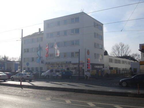 DSC00513.JPG - GROßRÄUMIGE PRAXIS-BÜROFLÄCHE IN FRANKFURT NIED [HMR-O09E01]