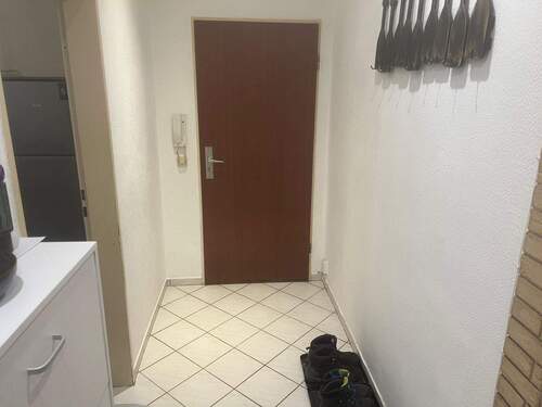 Wohnungsflur - 2 Zimmer Terrassenwohnung zum Kaufen in Neu Wulmstorf