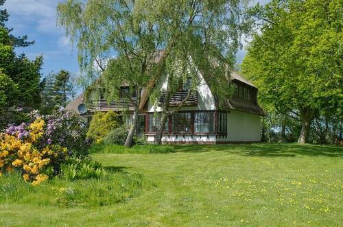 Außenansicht Garten - 9 Zimmer Einfamilienhaus in Tating