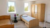 Schlafzimmer KI aufgeräumt - 