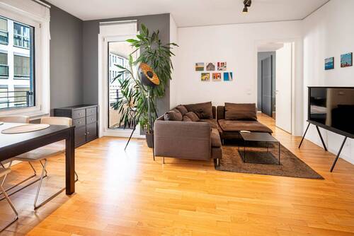 Wohnzimmer - 2 Zimmer Etagenwohnung zum Kaufen in Berlin
