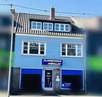 Arbeiten, Wohnen, Durchstarten - Ihr vielseitiges Stadthaus im Herzen von Wallerfangen!