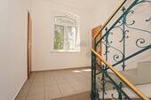 Treppenhaus und Abstellraum - 