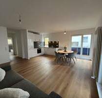 Helle, hochwertig sanierte 2-Zimmer-Wohnung (65 m²) mit Balkon & TG - Erstbezug, möbliert - Wiesbaden