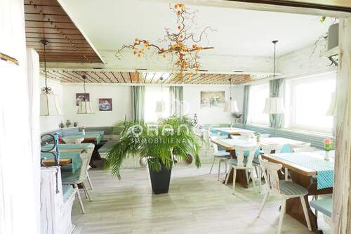 Gastraum - Hotel, Pension, Gasthof zum Kaufen in Neu-Ulm / Schwaighofen