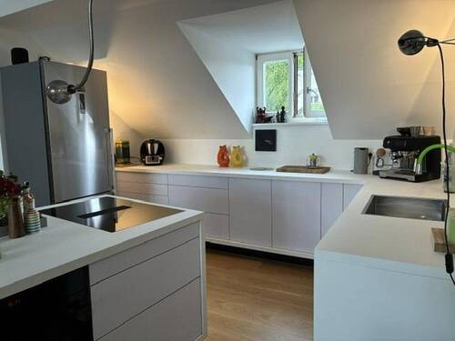 Küche mit Arbeitsbereich - Etagenwohnung mit 145,00 m&sup2; in Potsdam zur Miete