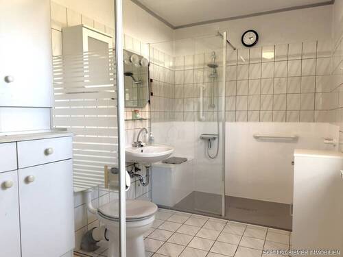 Erdgeschoss Duschbad - 