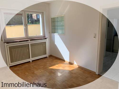 EG 4. Zimmer Blick Küche.JPG - 