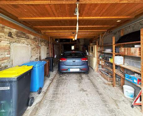 Garage im Ökonomieteil - 