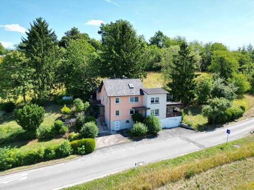 Wohnen auf 3.358 m_ Grund mit 2. Baurecht - 8 Zimmer Mehrfamilienhaus, Wohnhaus in Coburg