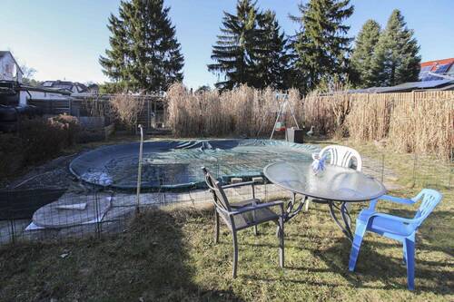 Pool - Einfamilienhaus mit 202,10 m&sup2; in Oranienburg zum Kaufen