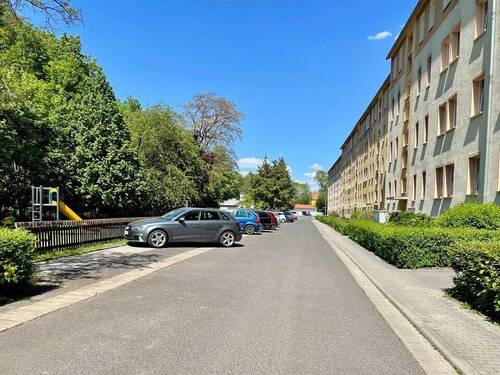 Hofstraße und Innenhof - 3 Zimmer Etagenwohnung zur Miete in Meißen