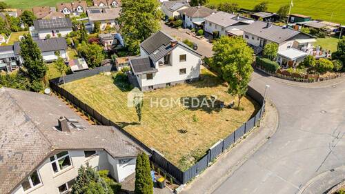 Außenansicht Drohne 9 - 7 Zimmer Einfamilienhaus zum Kaufen in Hünfelden