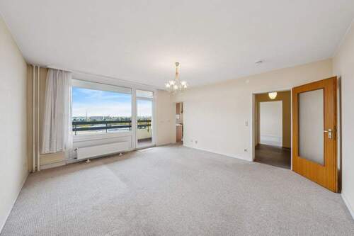 Wohnzimmer - 2 Zimmer Etagenwohnung zum Kaufen in Berlin