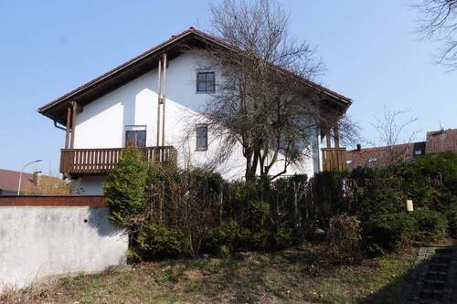 seitliche Ansicht.JPG - 5 Zimmer Reihenendhaus zum Kaufen in Bogen