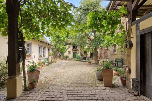 Eingangsbereich Torhaus - 1 Zimmer Mehrfamilienhaus, Wohnhaus zum Kaufen in Albig