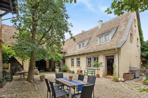 Innenhof Ansicht Haupthaus - 
