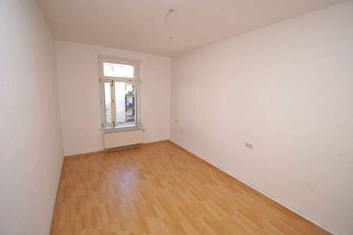 Schlafzimmer Referenz - 2 Zimmer Etagenwohnung zum Kaufen in Leipzig