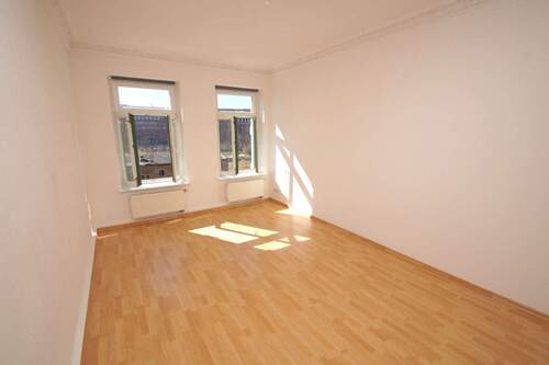 Wohnzimmer Referenz - 2 Zimmer Etagenwohnung in Leipzig