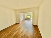 EG Wohnung Seite Zimmer zur Terrasse - 