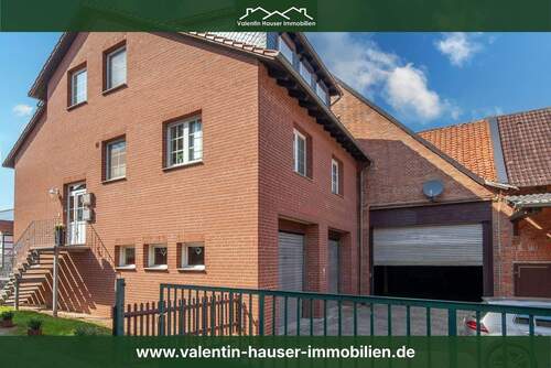 Straßenansicht - Ein Hof voller Möglichkeiten - Wohnen, Leben, Gestalten