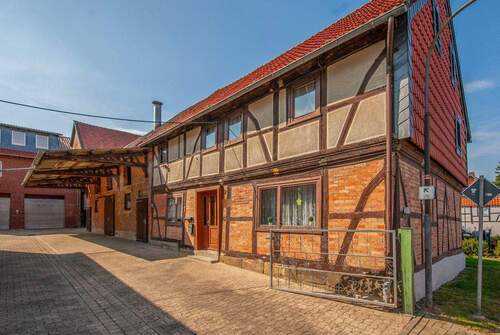 Fachwerkhaus - 6 Zimmer Mehrfamilienhaus, Wohnhaus zum Kaufen in Goslar