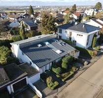 Wohnen am Hang: Modernisierte DHH mit Balkonblick in die Rheinebene - Weinheim Lützelsachsen