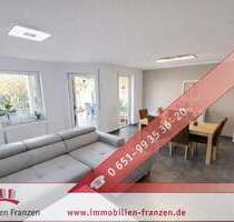 Neuwertiges und energieeffizientes Reihenhaus mit schönem Garten in Konz-Roscheid!