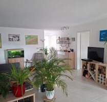 Sehr gepflegter 4-Zimmer-DG-Wohnung mit Dachterrasse, Tiefgaragen- und Außenstellplatz - Endingen