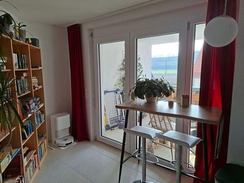 Ausgang zur Dachterrasse - 4 Zimmer Etagenwohnung zur Miete in Endingen