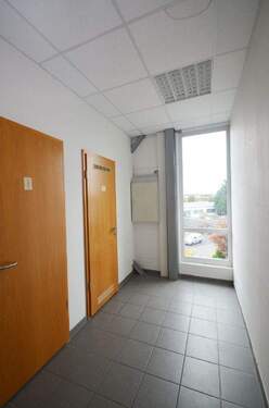 Teeküche-Vorraum WCs - Büro in Wesseling