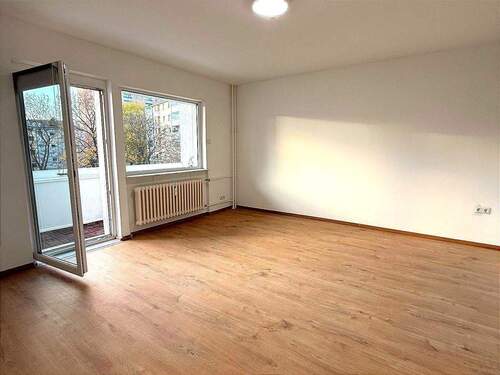 Wohnzimmer - Etagenwohnung mit 67,00 m² in Berlin zum Kaufen