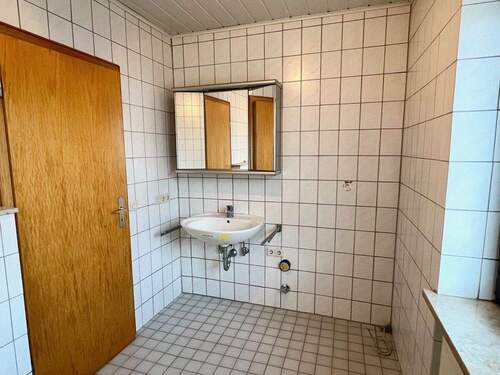 Badezimmer 1. OG - 