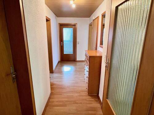 Hausflur EG - 6 Zimmer Einfamilienhaus in Zeitlarn