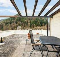 2 Zimmer in Bad Liebenzell mit großer Dachterrasse, Garage und Weitblick ins Grüne