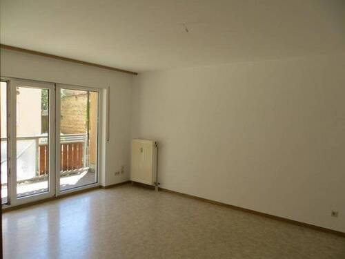 Wohnzimmer - 2 Zimmer Etagenwohnung zum Kaufen in Eppelheim