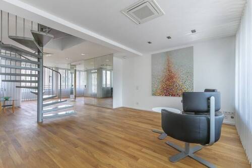 Wohnraum - Etagenwohnung mit 152,00 m² in Köln zum Kaufen