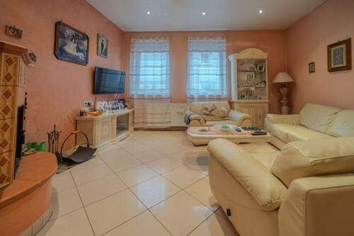 Wohnzimmer - Einfamilienhaus mit 283,30 m&sup2; in Edingen-Neckarhausen zum Kaufen