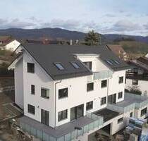 Dachgeschosswohnung mit Ausblick: 4-Zi. Whg. mit Dachterrasse in Oberkirch-Bottenau Neubau. Genießen sie Wohnen in Ru...