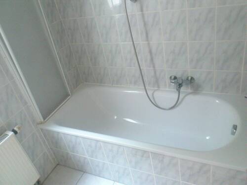 Badewanne - Etagenwohnung mit 55,00 m&sup2; in Pfaffenheck zur Miete