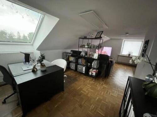 Bild 1 - Helle 2-Zimmer-Dachgeschosswohnung in ruhiger Lage von Dortmund-Brackel