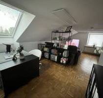 Helle 2-Zimmer-Dachgeschosswohnung in ruhiger Lage von Dortmund-Brackel