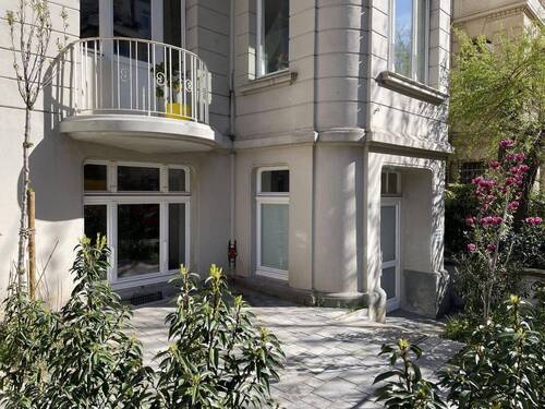 24m² Vorgarten-/Sonnenterrasse - 5 Zimmer Terrassenwohnung zum Kaufen in Köln