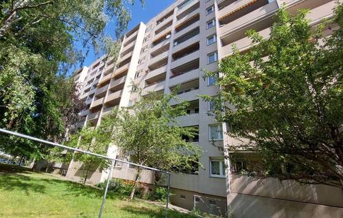 Haushinteransicht - +++Tolle 2-Raumwohnung mit Balkon+++
