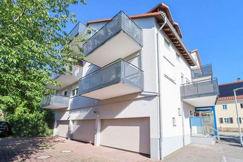 Außenansicht - 2 Zimmer Etagenwohnung zum Kaufen in Pirna