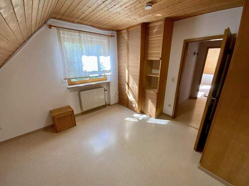 Zimmer 2 II OG - 